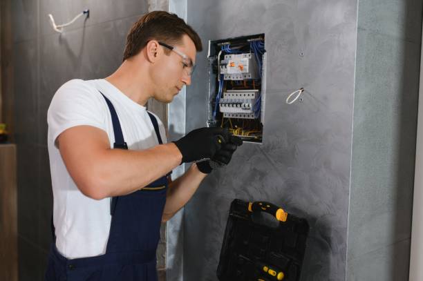 Best Affordable Emergency Electrician  in Bolivar, MO